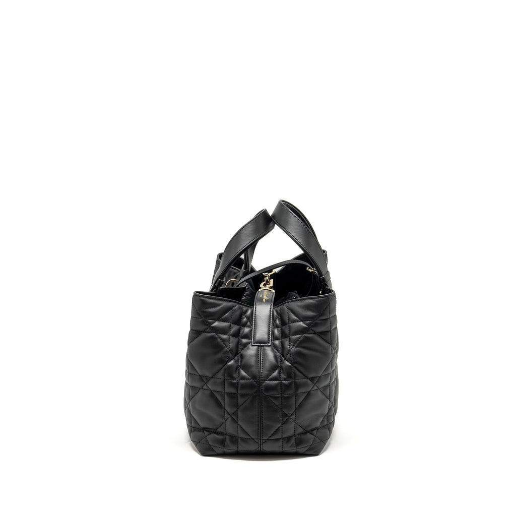 dior-medium-toujours-bag-macrocannage-calfskin-black-lghw
