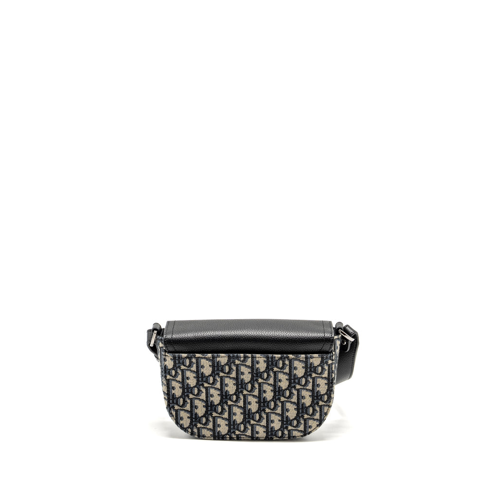 dior-homme-mini-saddle-messenger-bag-with-flap-oblique-jacquard-grained-calfskin-multicolour-hardware
