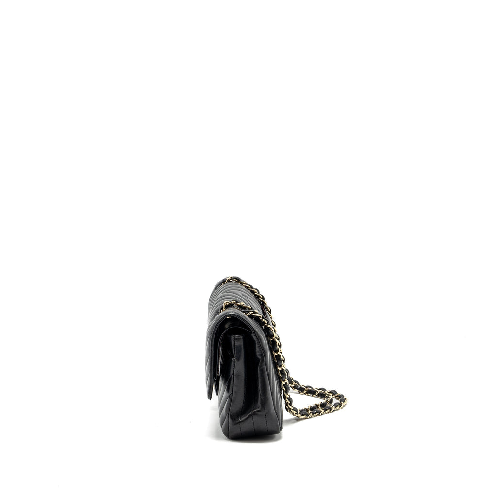 chanel-medium-classic-double-flap-bag-chevron-lambskin-black-lghw-copy-1