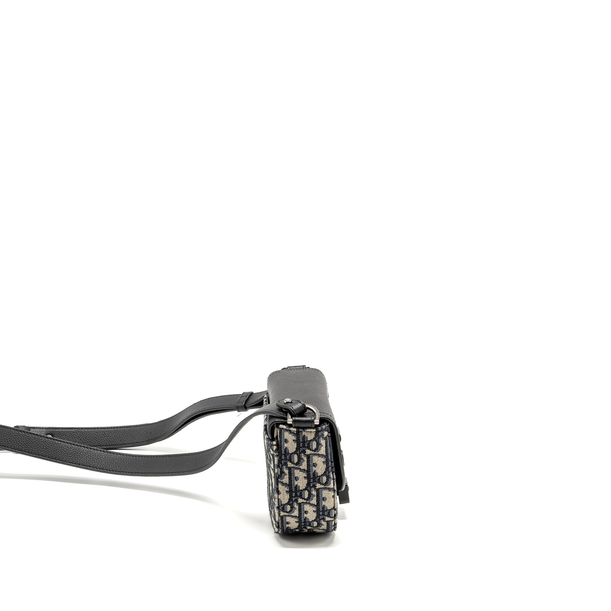 dior-homme-mini-saddle-messenger-bag-with-flap-oblique-jacquard-grained-calfskin-multicolour-hardware
