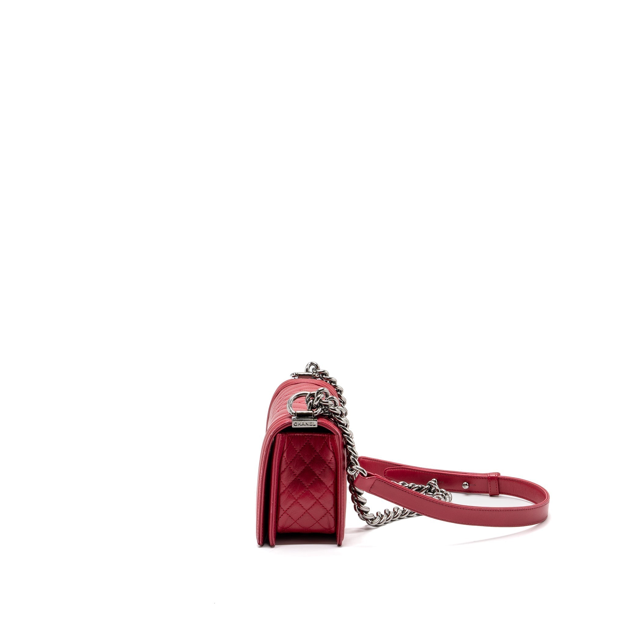 chanel-small-boy-bag-calfskin-red-shw