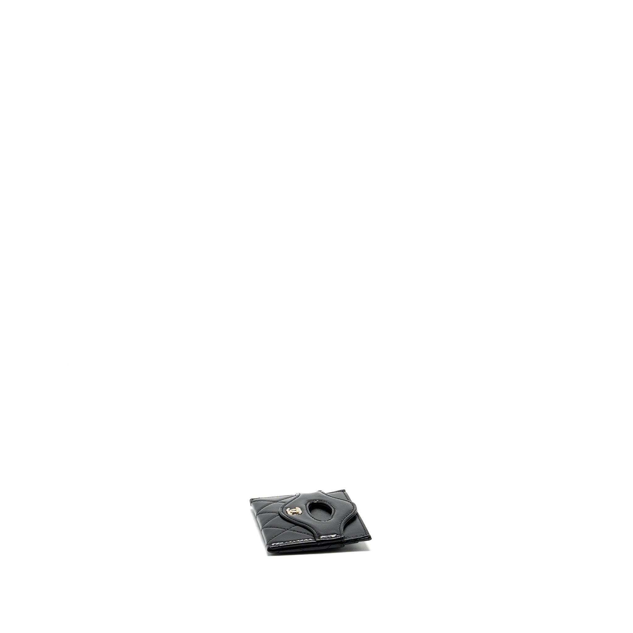 chanel-31-card-holder-shiny-goatskin-black-lghw-microchip