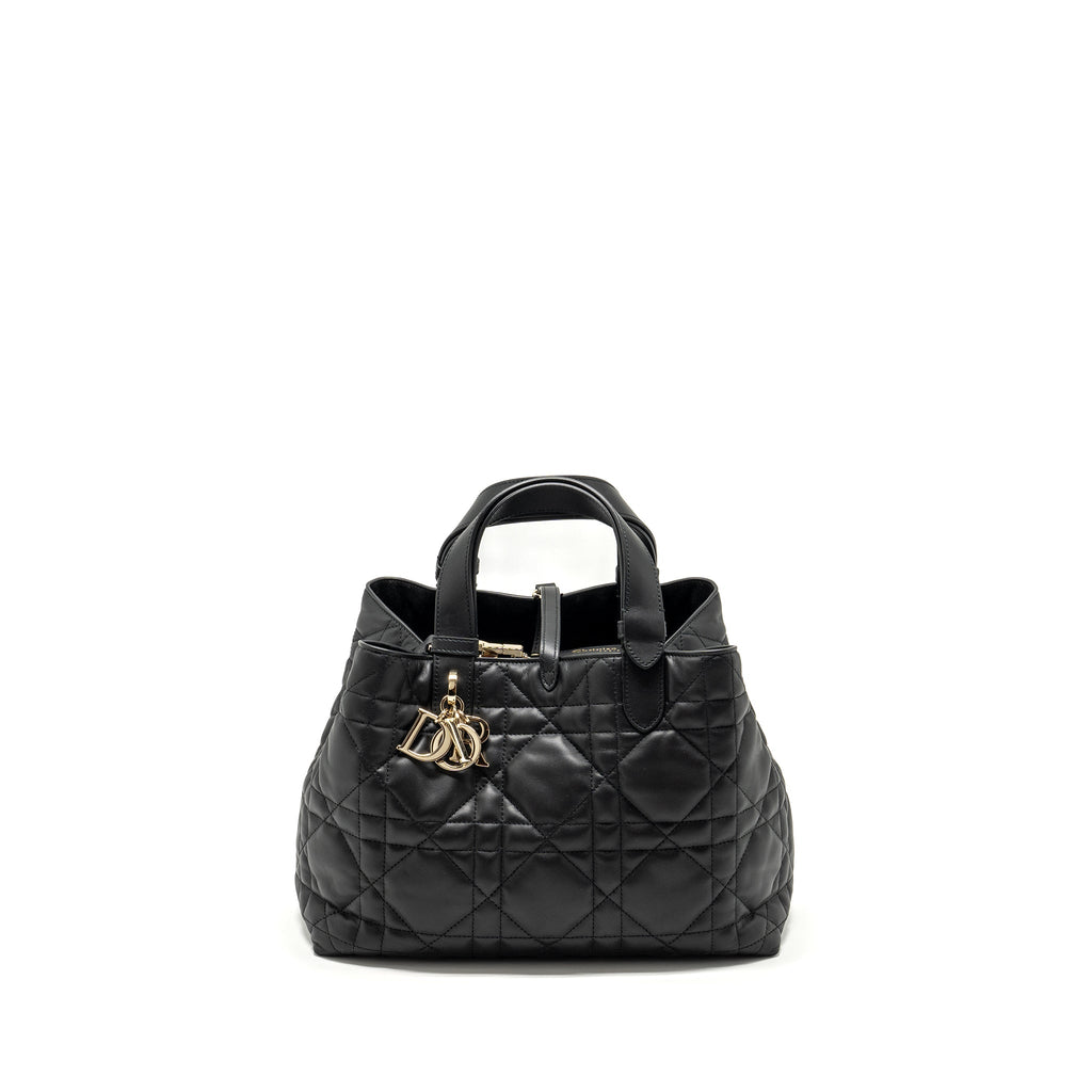 dior-medium-toujours-bag-macrocannage-calfskin-black-lghw