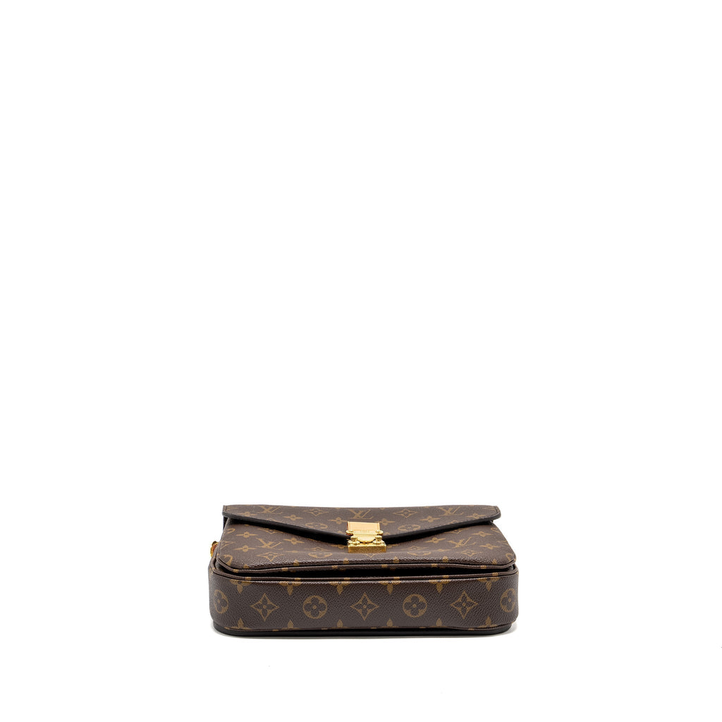 louis-vuitton-pochette-metis-monogram-canvas-ghw-27
