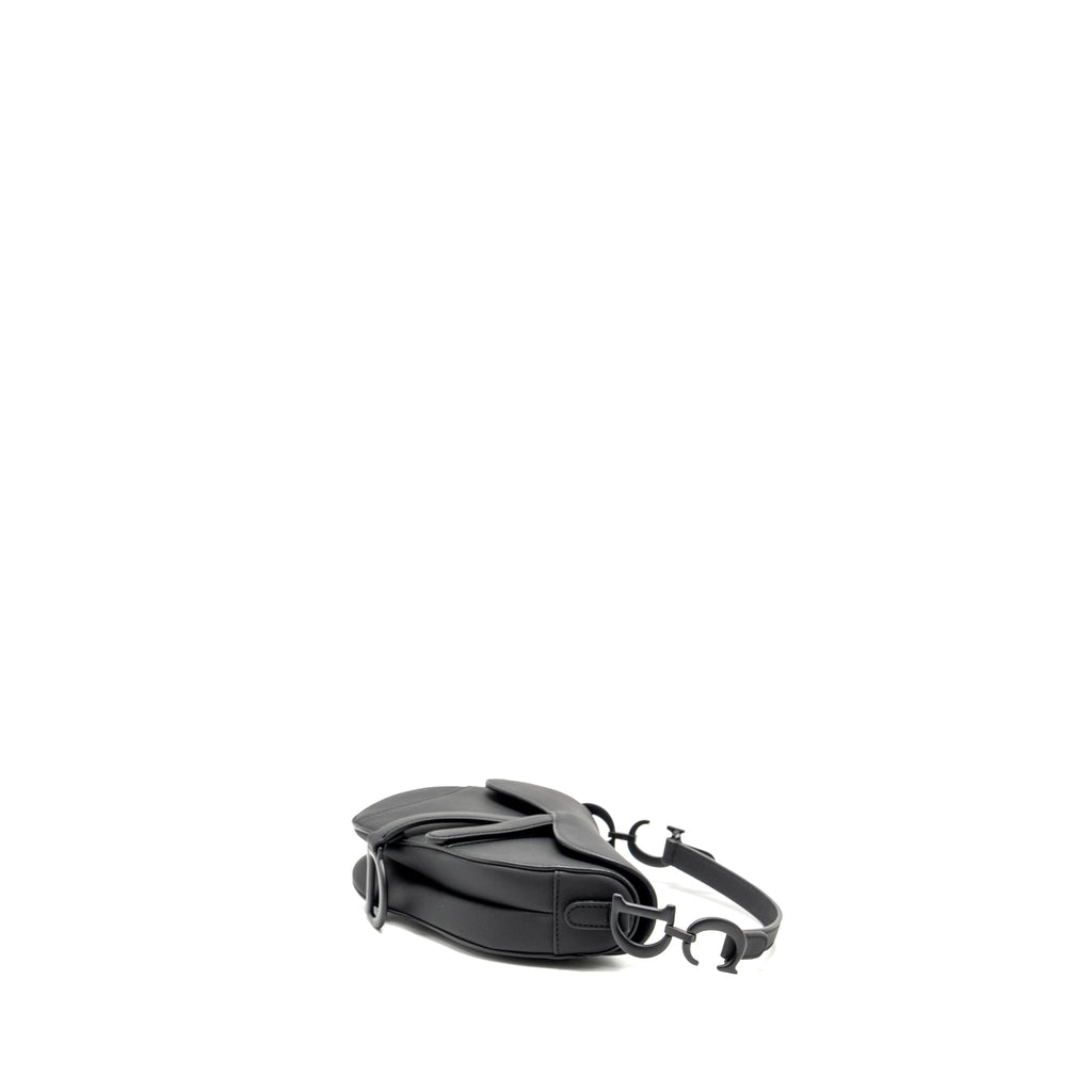dior-mini-saddle-calfskin-so-black