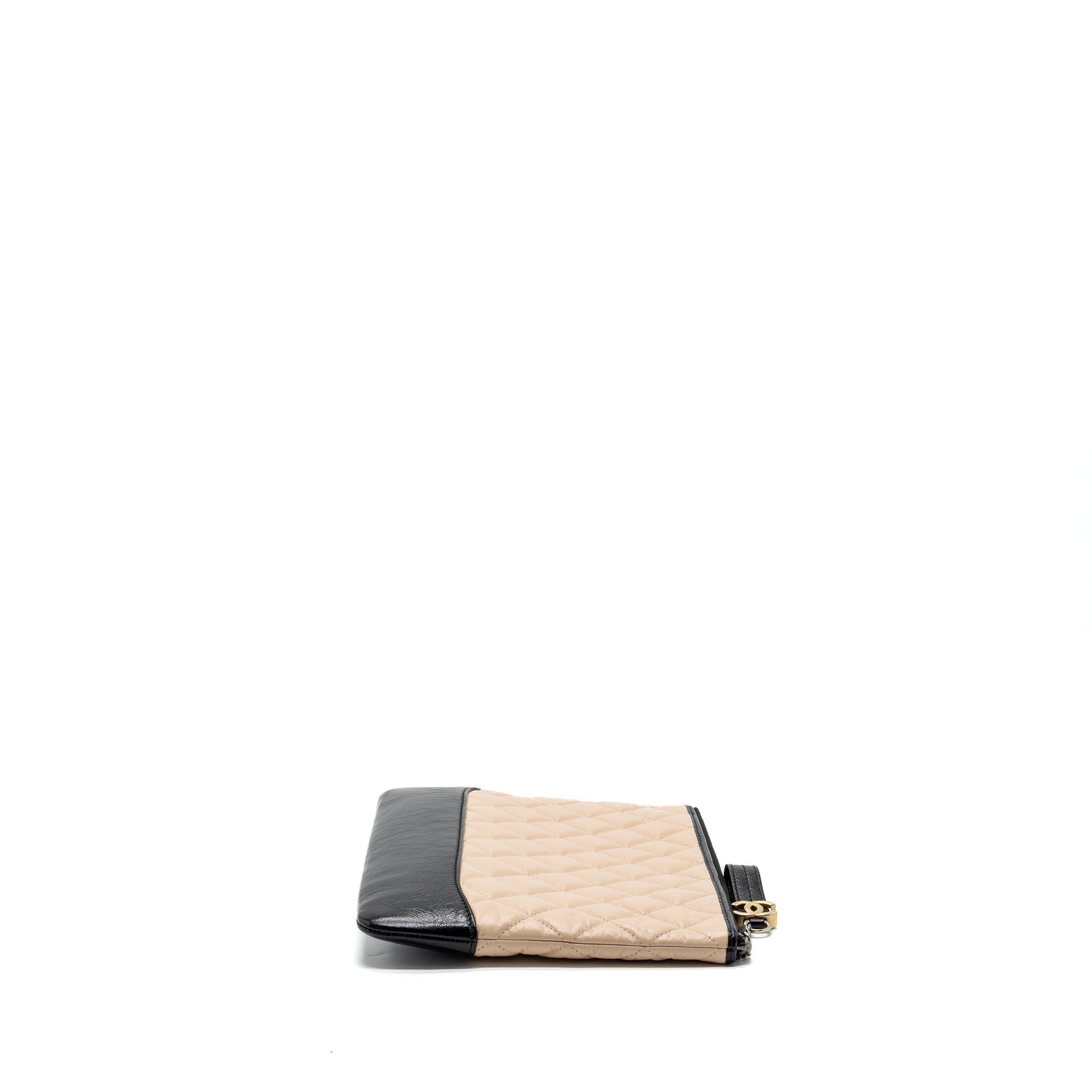 chanel-gabrielle-zip-clutch-bag-calfskin-beige-black-multicolor-hardware-copy