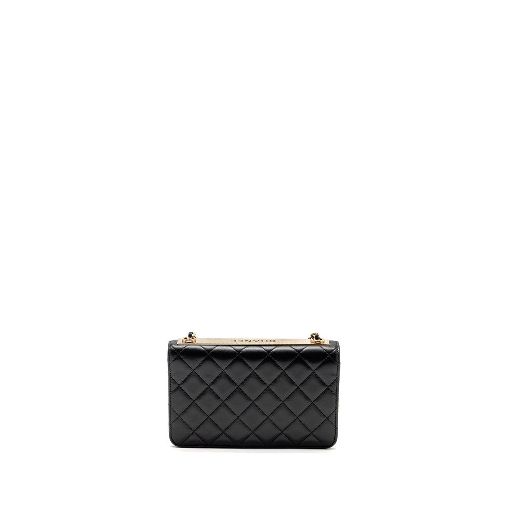 chanel-trendy-cc-wallet-on-chain-lambskin-black-lghw-microchip-1