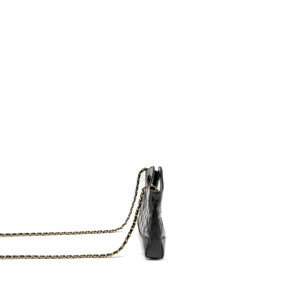 chanel-mini-31-clutch-with-chain-shiny-lambskin-black-lghw-microchip-copy-1