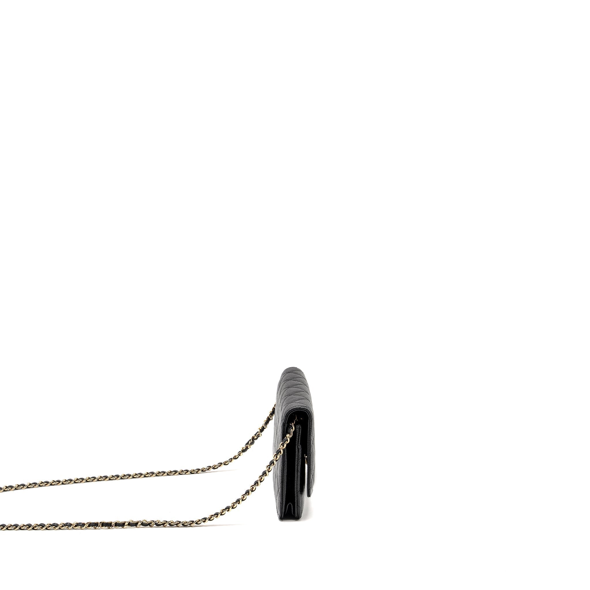 chanel-detailed-cc-logo-wallet-on-chain-caviar-black-ghw-microchip