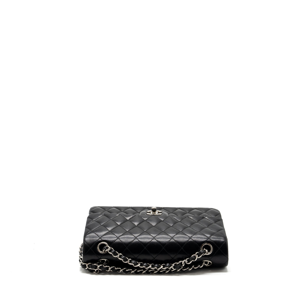 chanel-medium-classic-double-flap-bag-lambskin-black-shw-copy