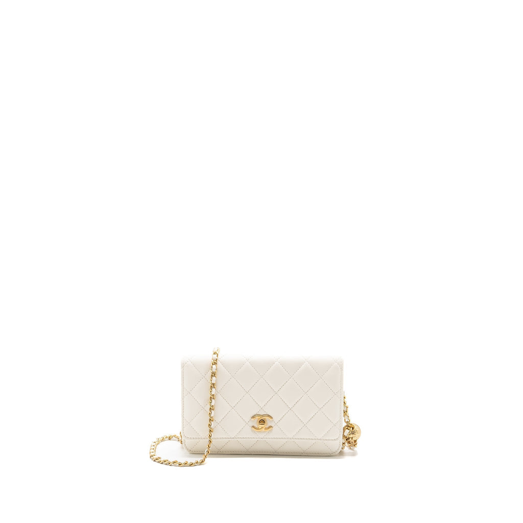 chanel-pearl-crush-wallet-on-chain-lambskin-white-ghw-microchip-copy-1