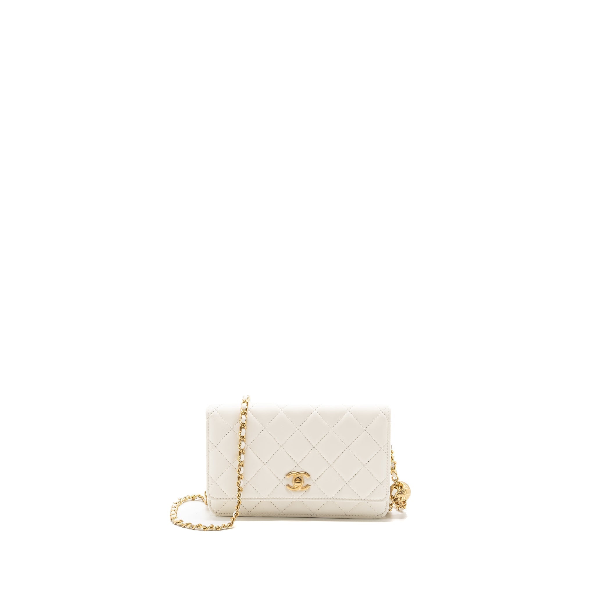 chanel-pearl-crush-wallet-on-chain-lambskin-white-ghw-microchip-copy-1