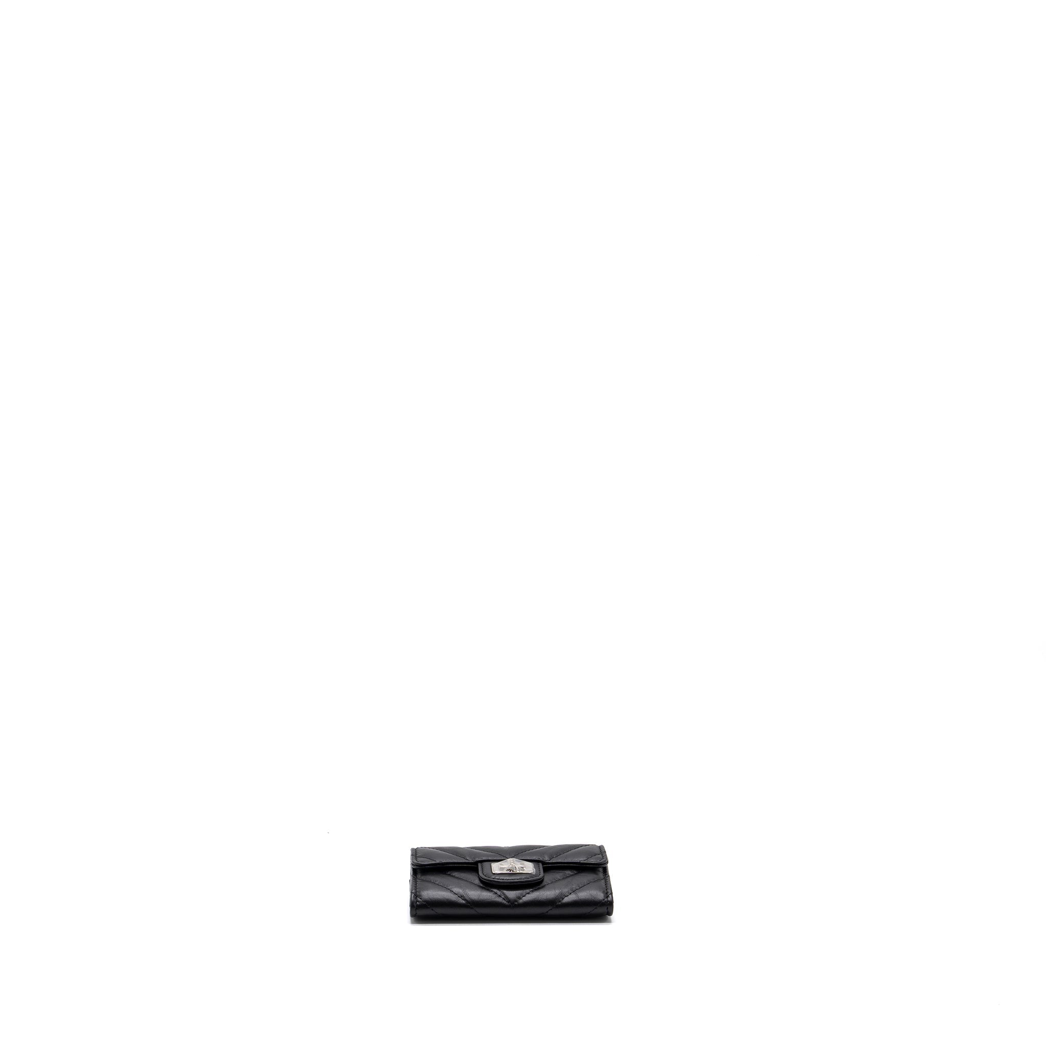 chanel-2-55-reissue-flap-card-holder-aged-calfskin-black-shw-microchip