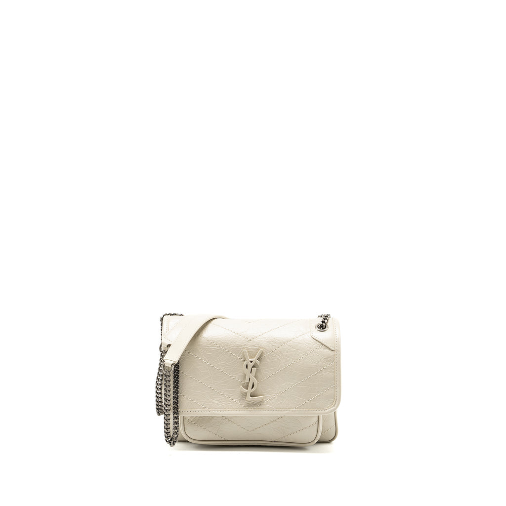 saint-laurent-ysl-niki-baby-flap-bag-calfskin-blanc-with-blanc-hardware