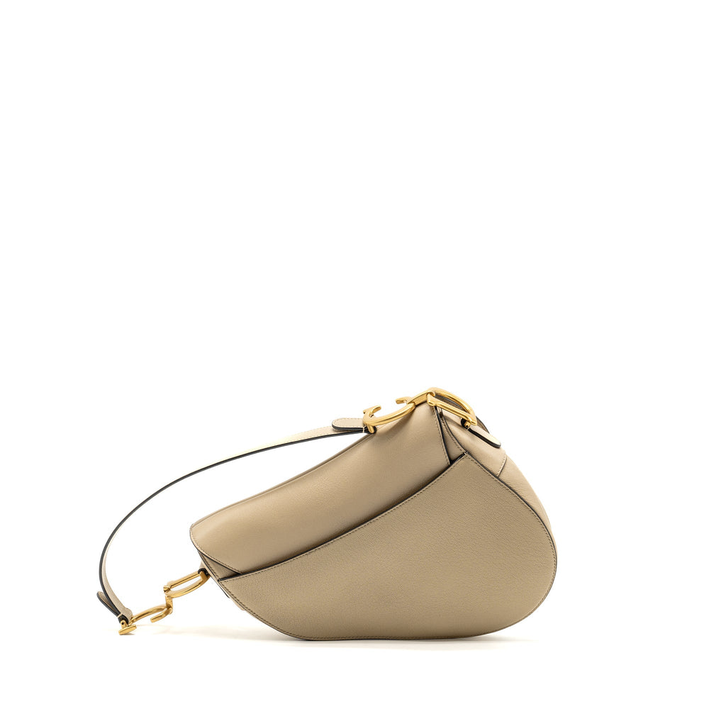 dior-medium-saddle-bag-goatskin-beige-ghw