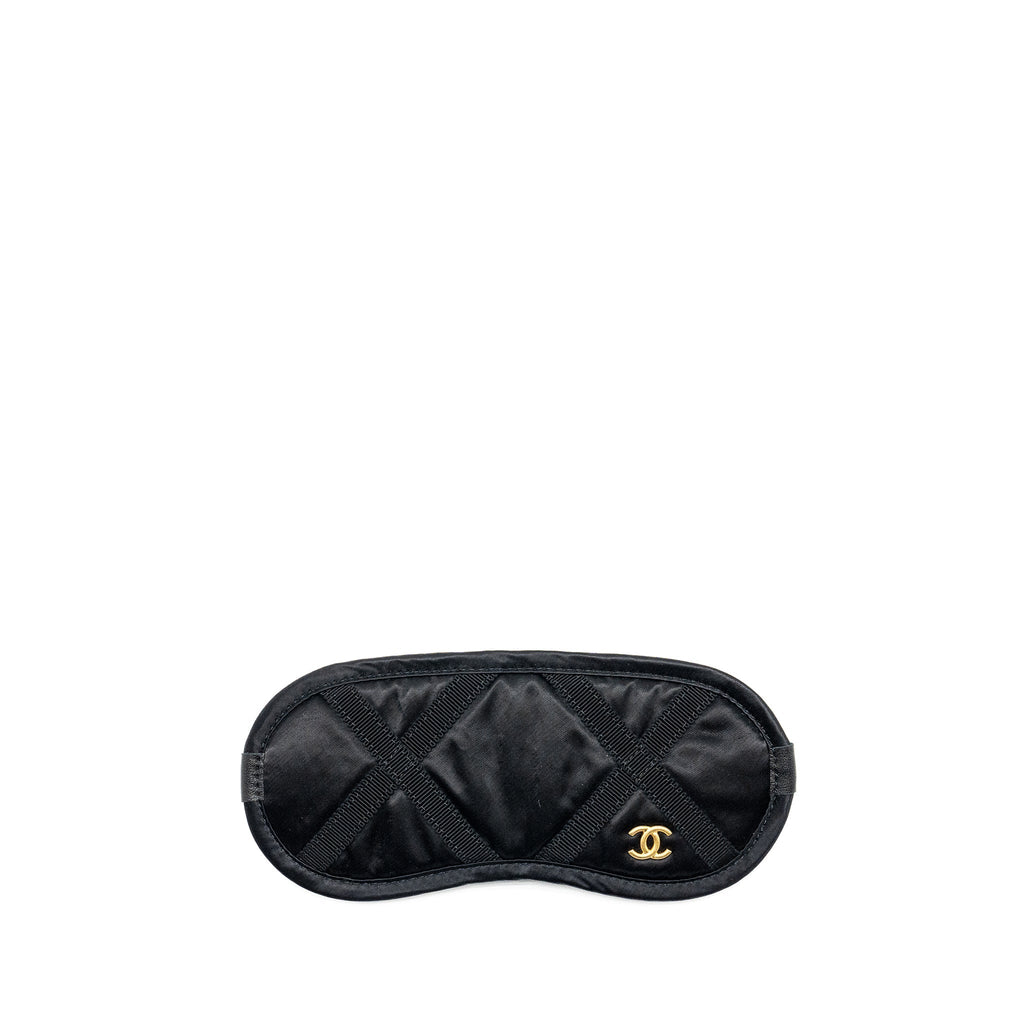 chanel-22p-travel-pouch-with-sleep-mask-nylon-black-ghw