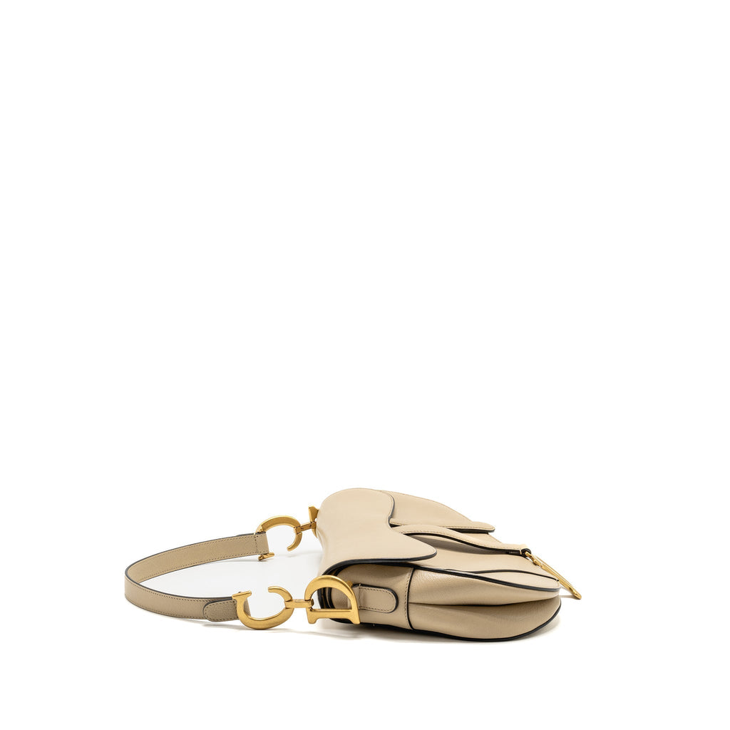 dior-medium-saddle-bag-goatskin-beige-ghw