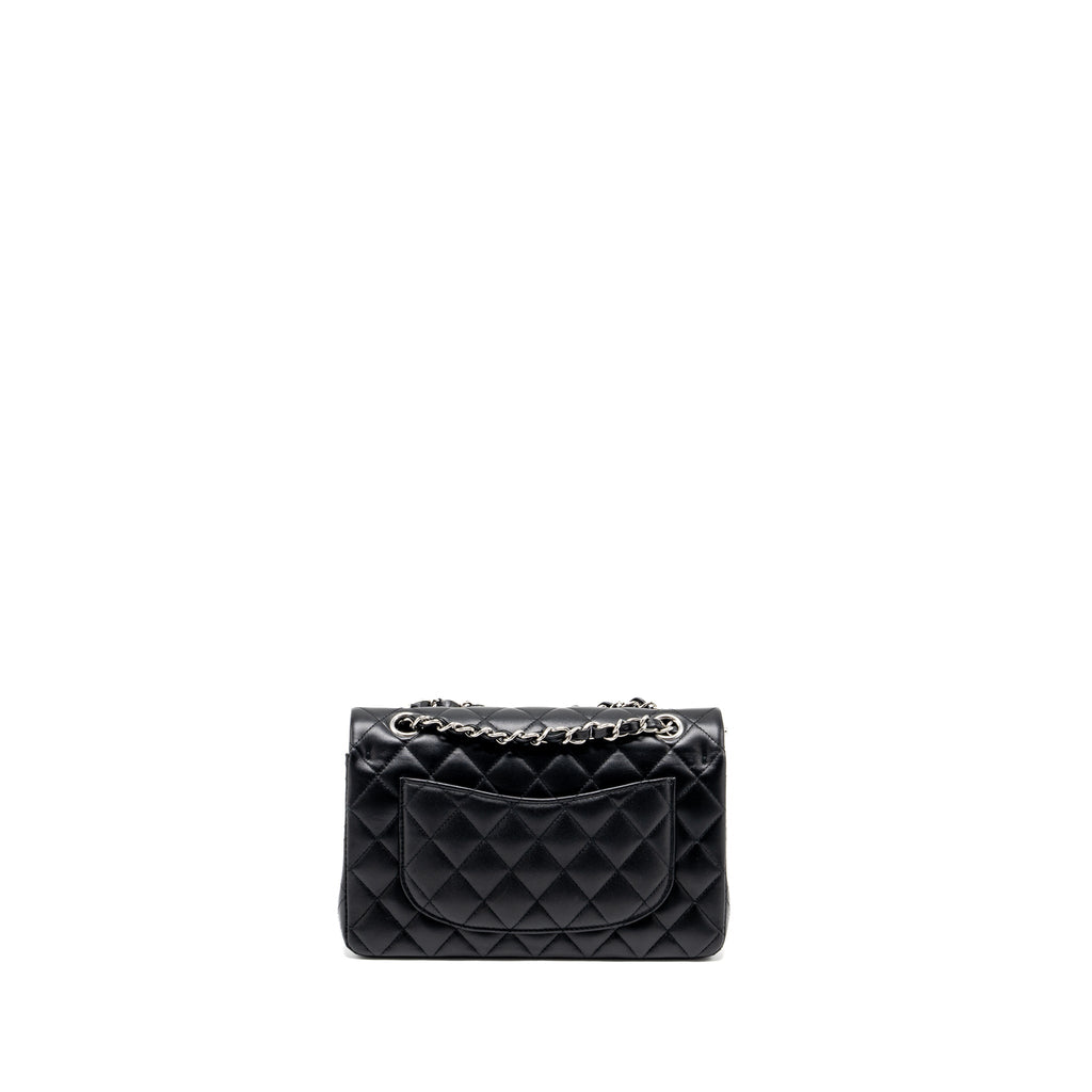 chanel-small-classic-double-flap-bag-lambskin-black-shwmicrochip