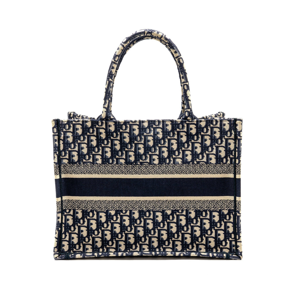 dior-medium-dior-book-tote-dior-oblique-embroidery-ecru-blue