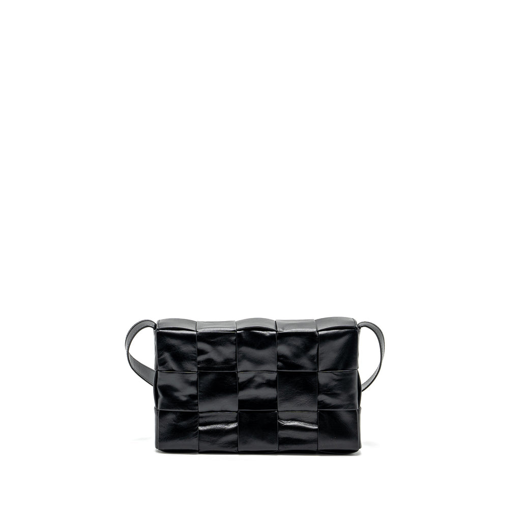 bottega-veneta-small-cassette-bag-lambskin-black-shw