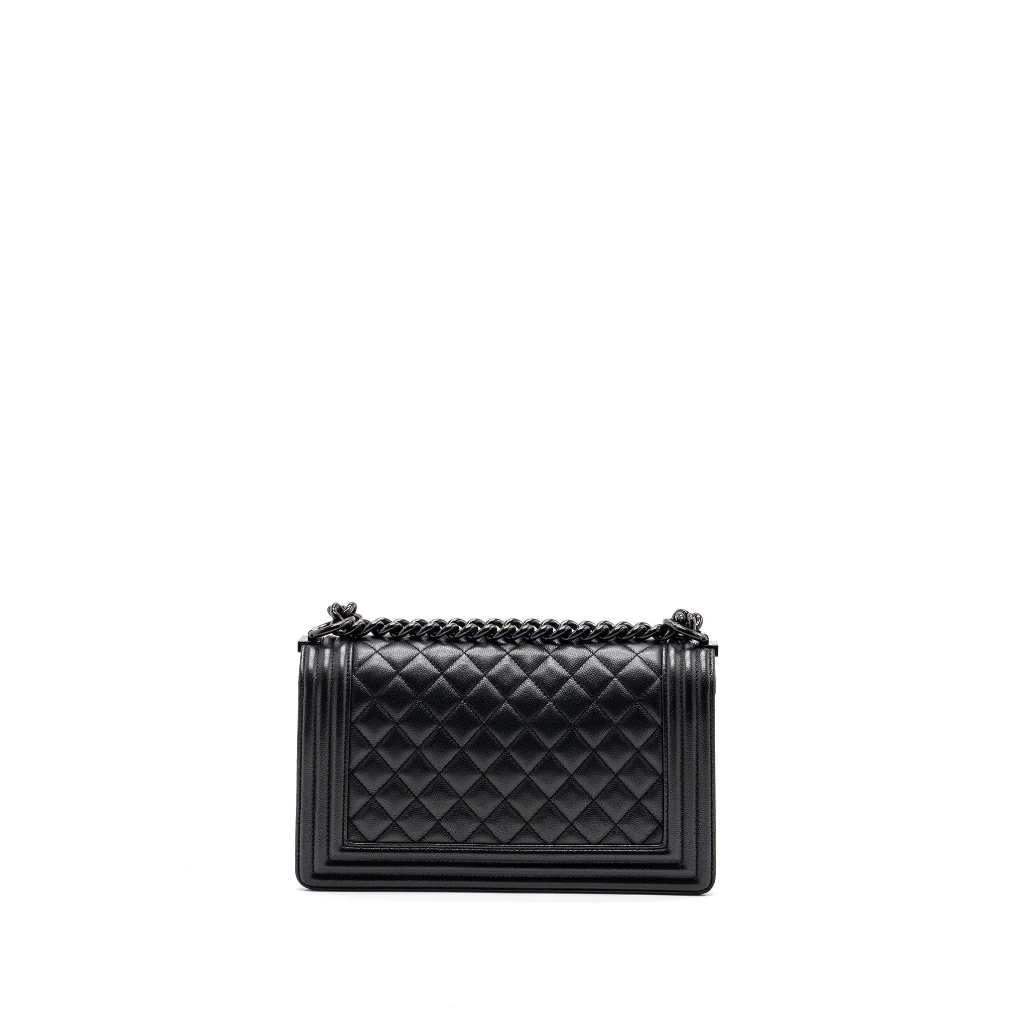 chanel-medium-boy-bag-caviar-so-black-black-hardware