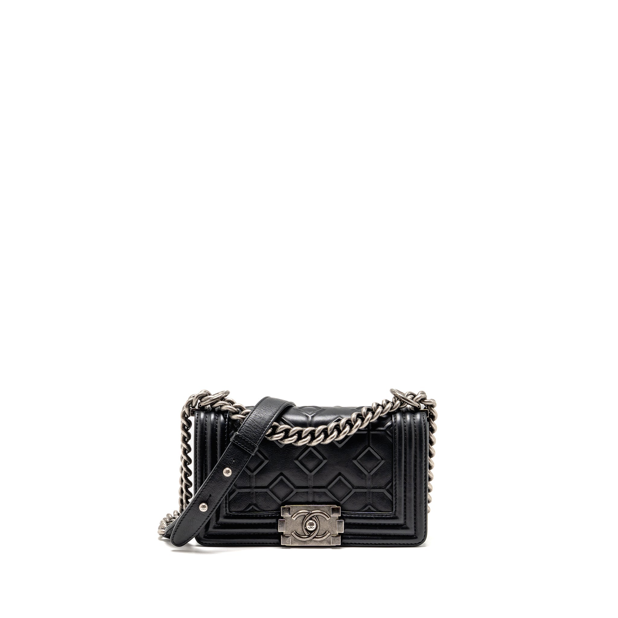 chanel-small-boy-bag-arabesque-calfskin-black-ruthenium-shw