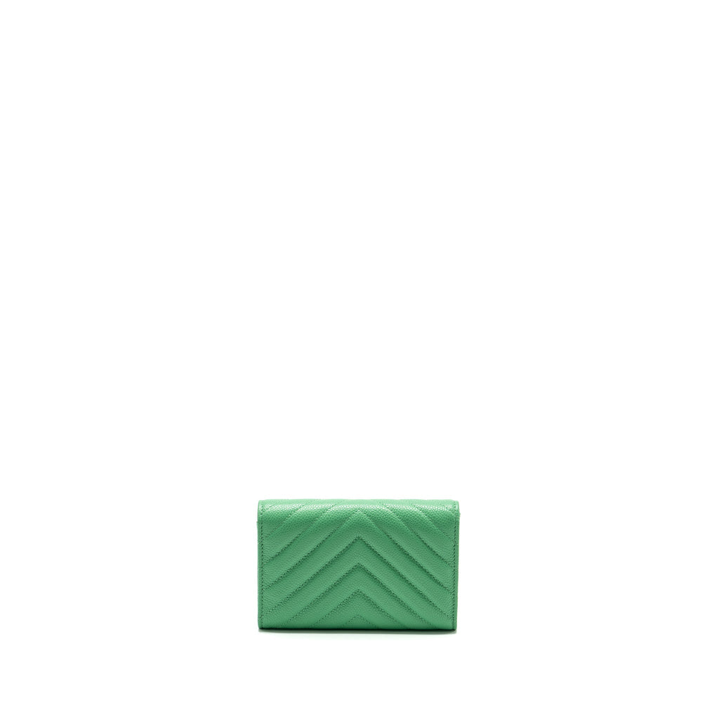 chanel-medium-chevron-quilted-classic-flap-wallet-caviar-green-shw