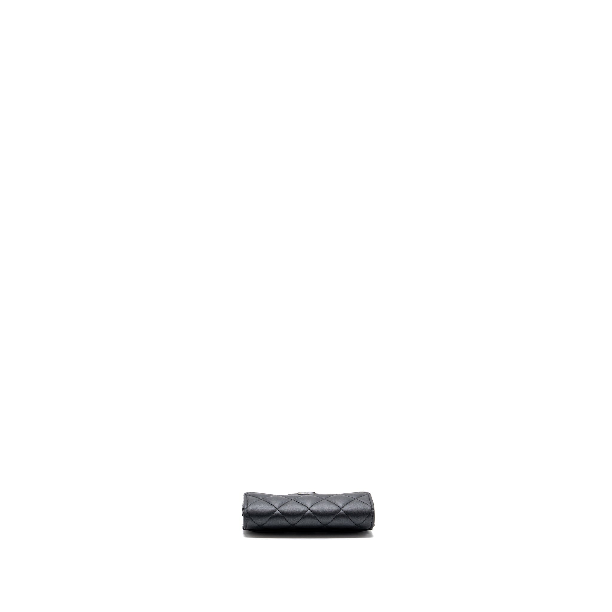 chanel-classic-flap-card-holder-lambskin-so-black-microchip