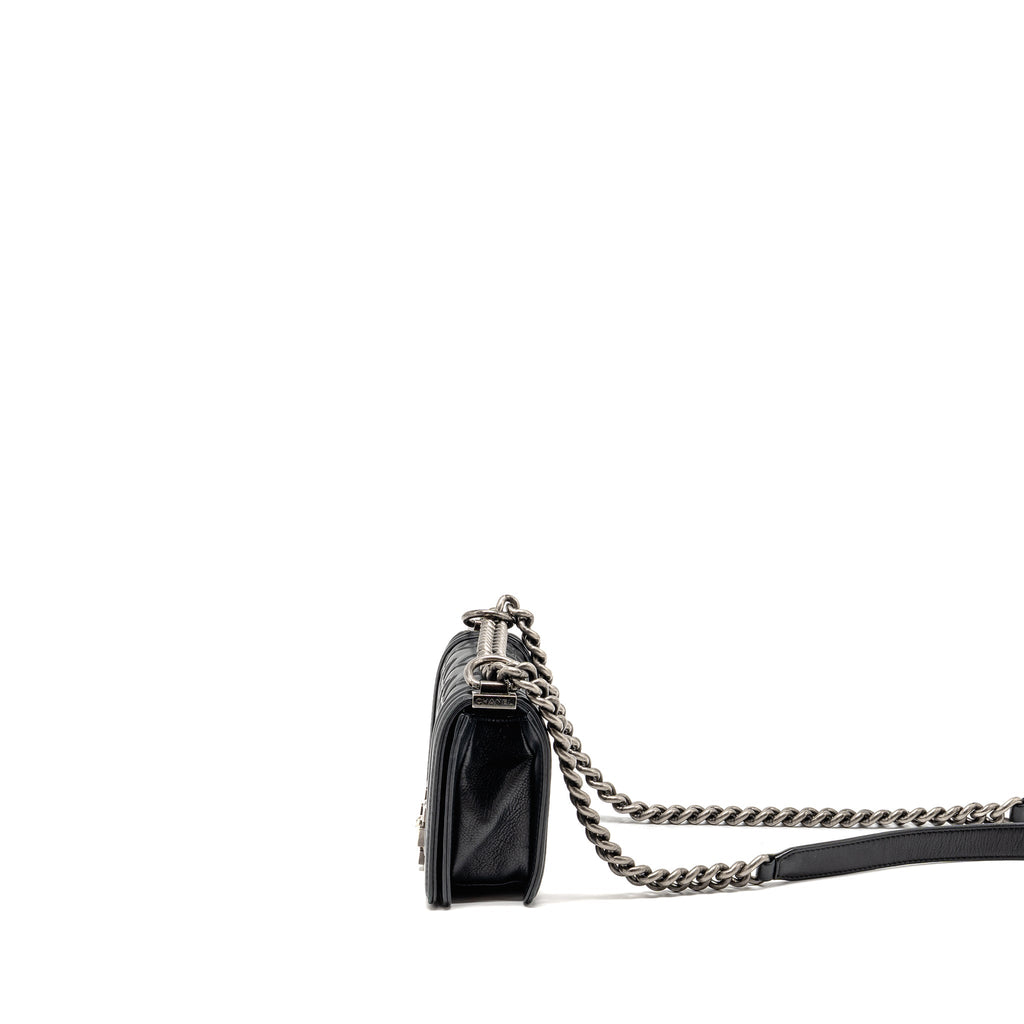 chanel-small-boy-bag-arabesque-calfskin-black-ruthenium-shw