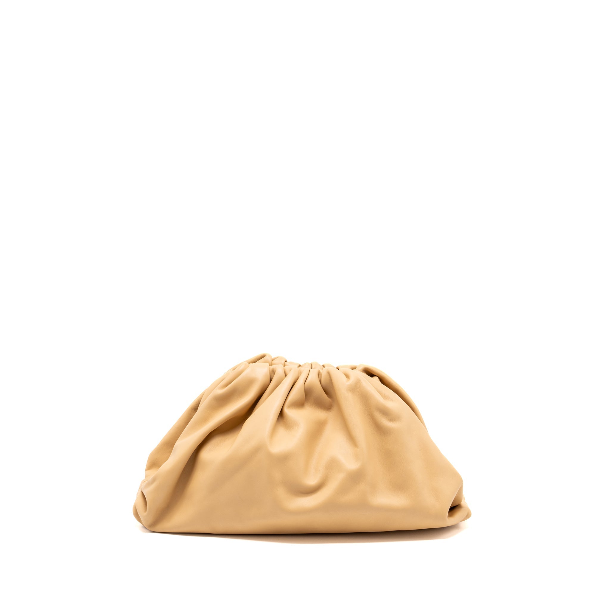 bottega-veneta-the-pouch-large-leather-clutch-beige