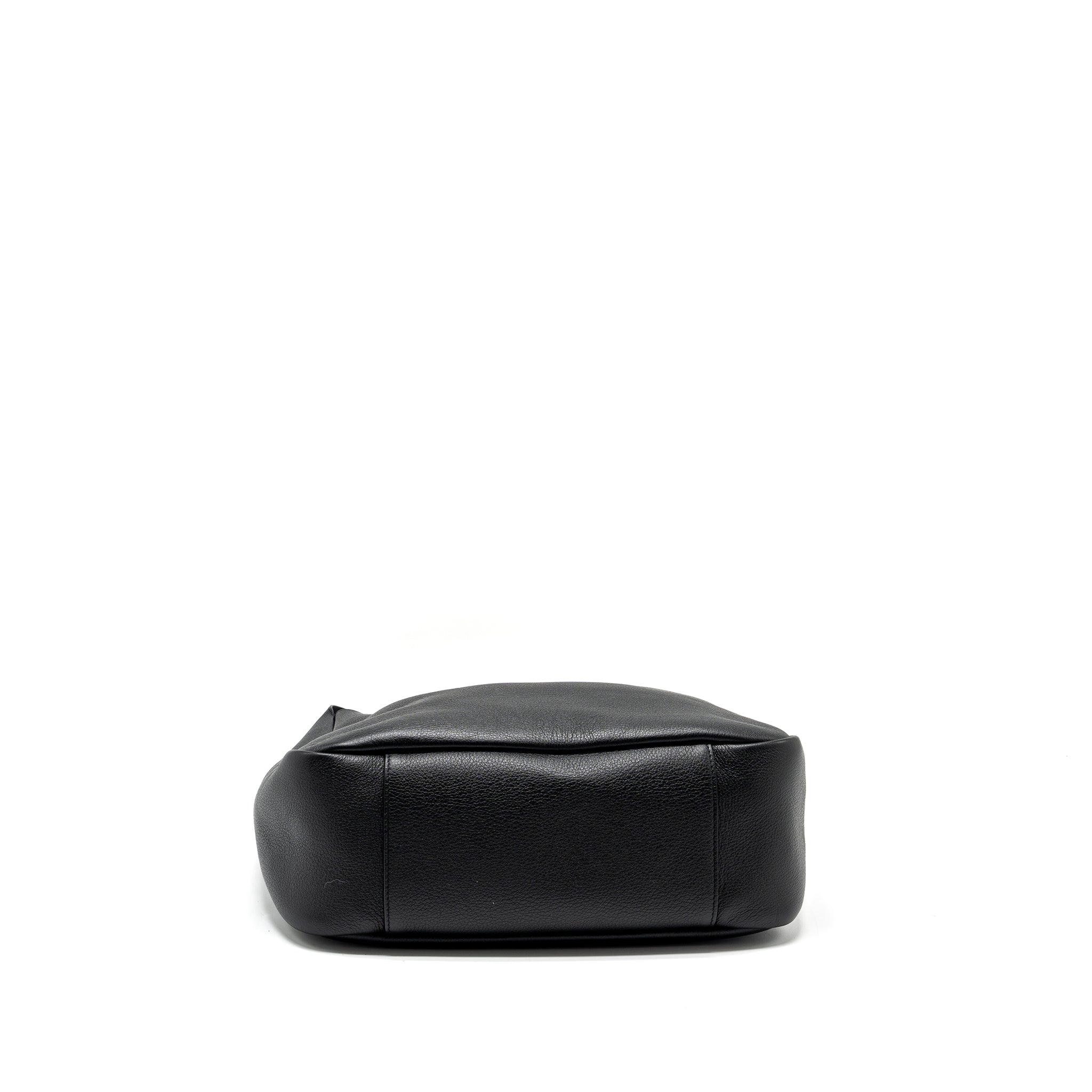 saint-laurent-ysl-le-5-a-7-supple-large-smooth-calfskin-black-ghw