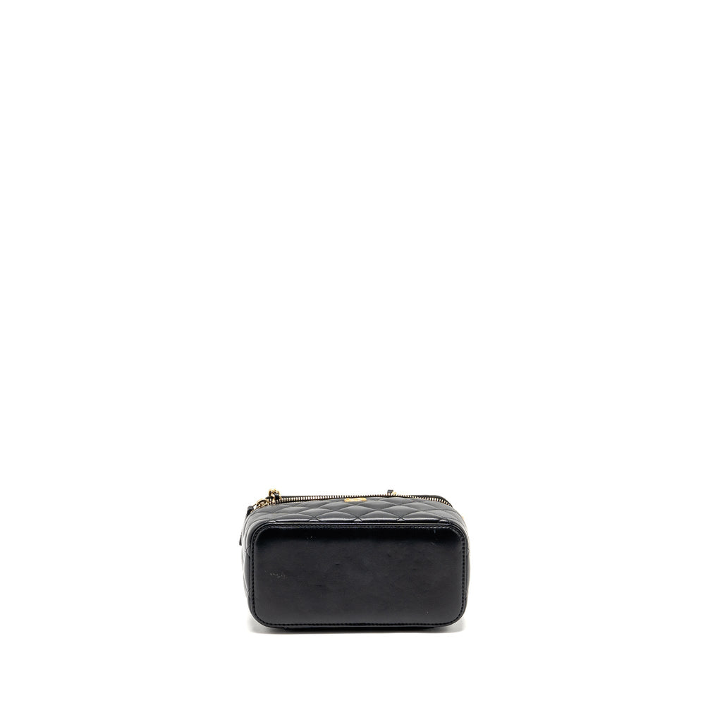 chanel-pearl-crush-long-vanity-with-chain-lambskin-black-ghw