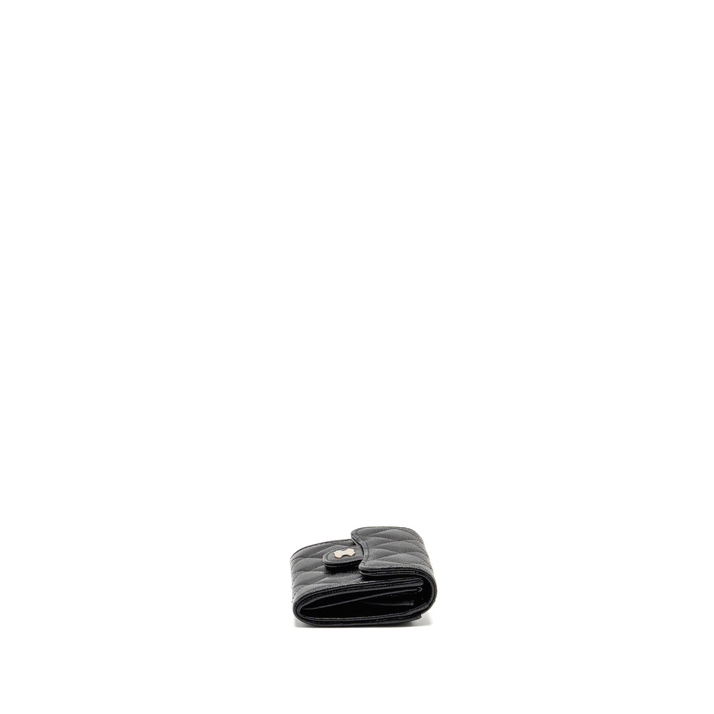 chanel-classic-flap-card-holder-caviar-black-lghw-microchip