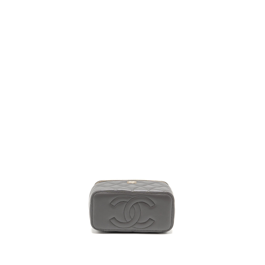 chanel-top-handle-long-vanity-with-chain-lambskin-grey-lghw-microchip-1