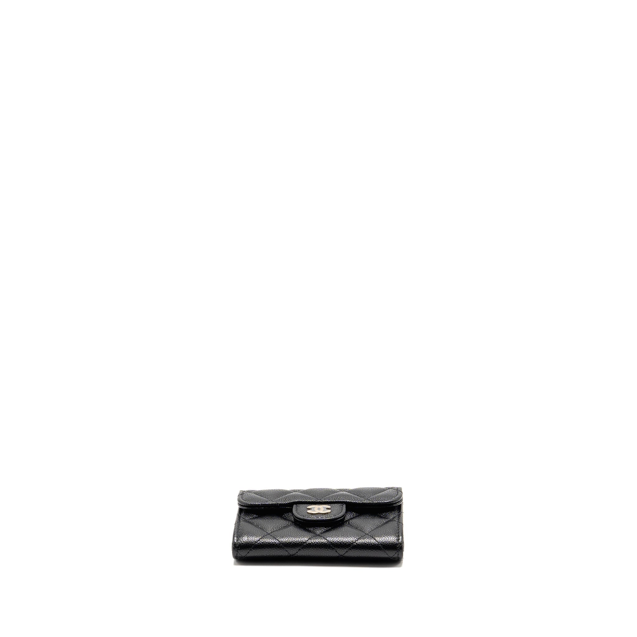 chanel-classic-flap-card-holder-caviar-black-lghw-microchip