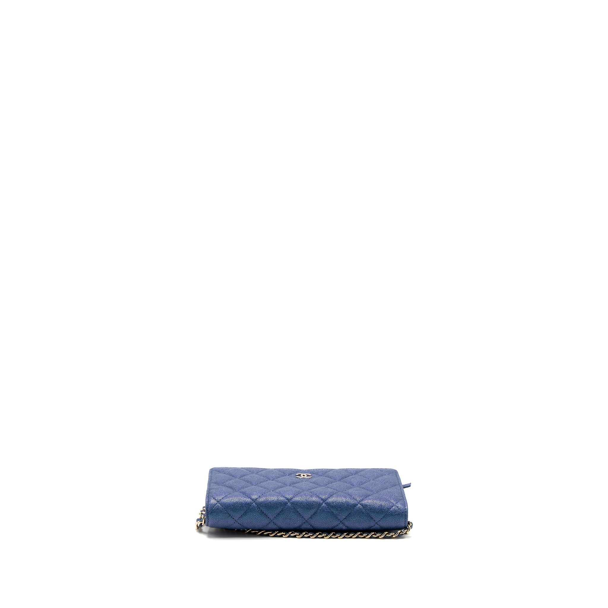 chanel-classic-wallet-on-chain-caviar-iridescent-blue-lghw-1