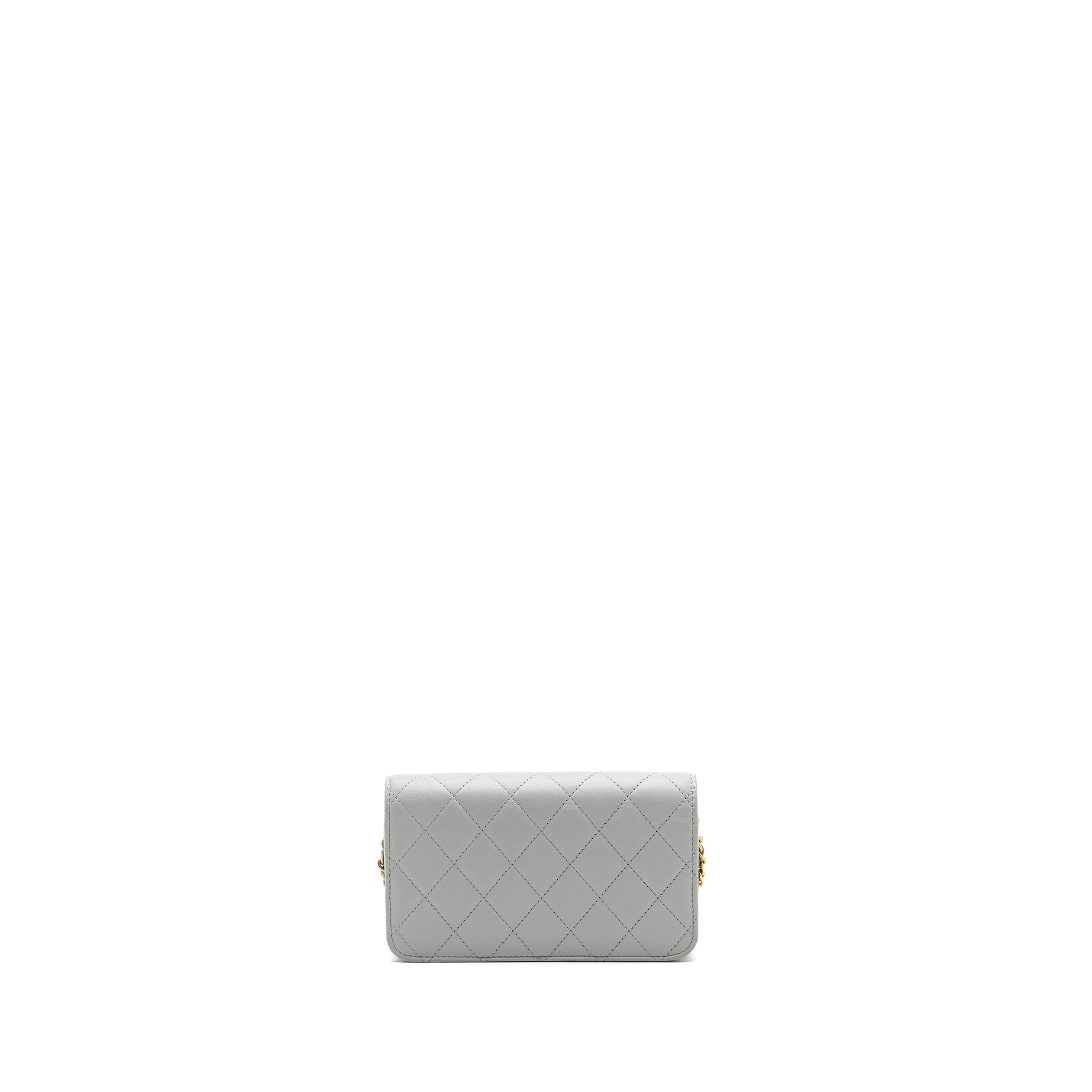 chanel-pearl-crush-mini-wallet-on-chain-lambskin-light-grey-brushed-ghwmicrochip