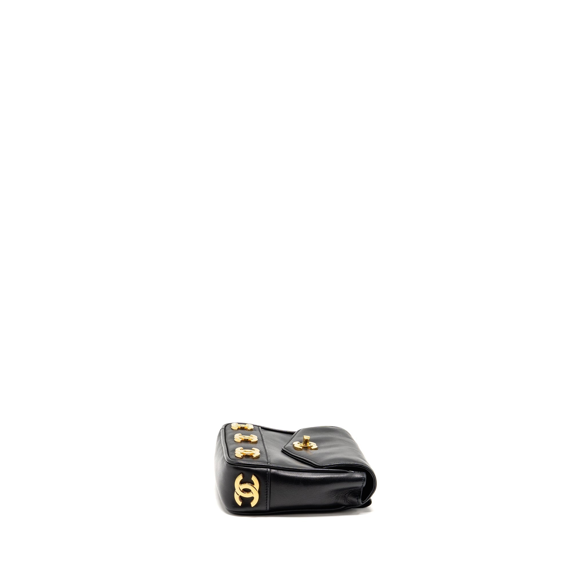 chanel-vintage-cc-logo-flap-belt-bag-smooth-calfskin-black-ghw