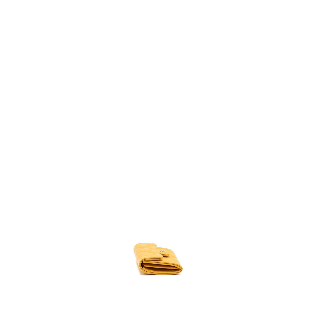 chanel-classic-flap-card-holder-caviar-yellow-lghw-mircochip
