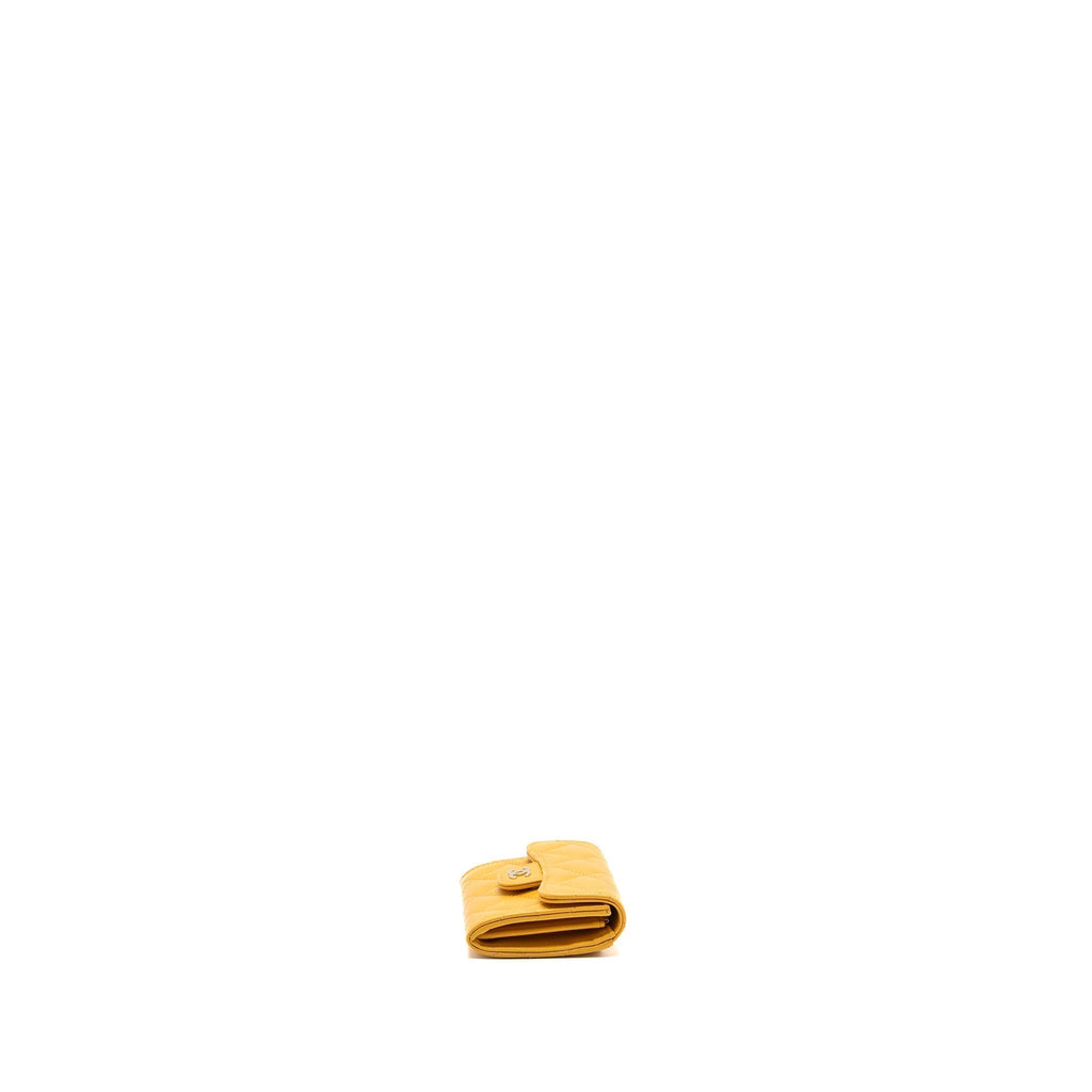 chanel-classic-flap-card-holder-caviar-yellow-lghw-mircochip