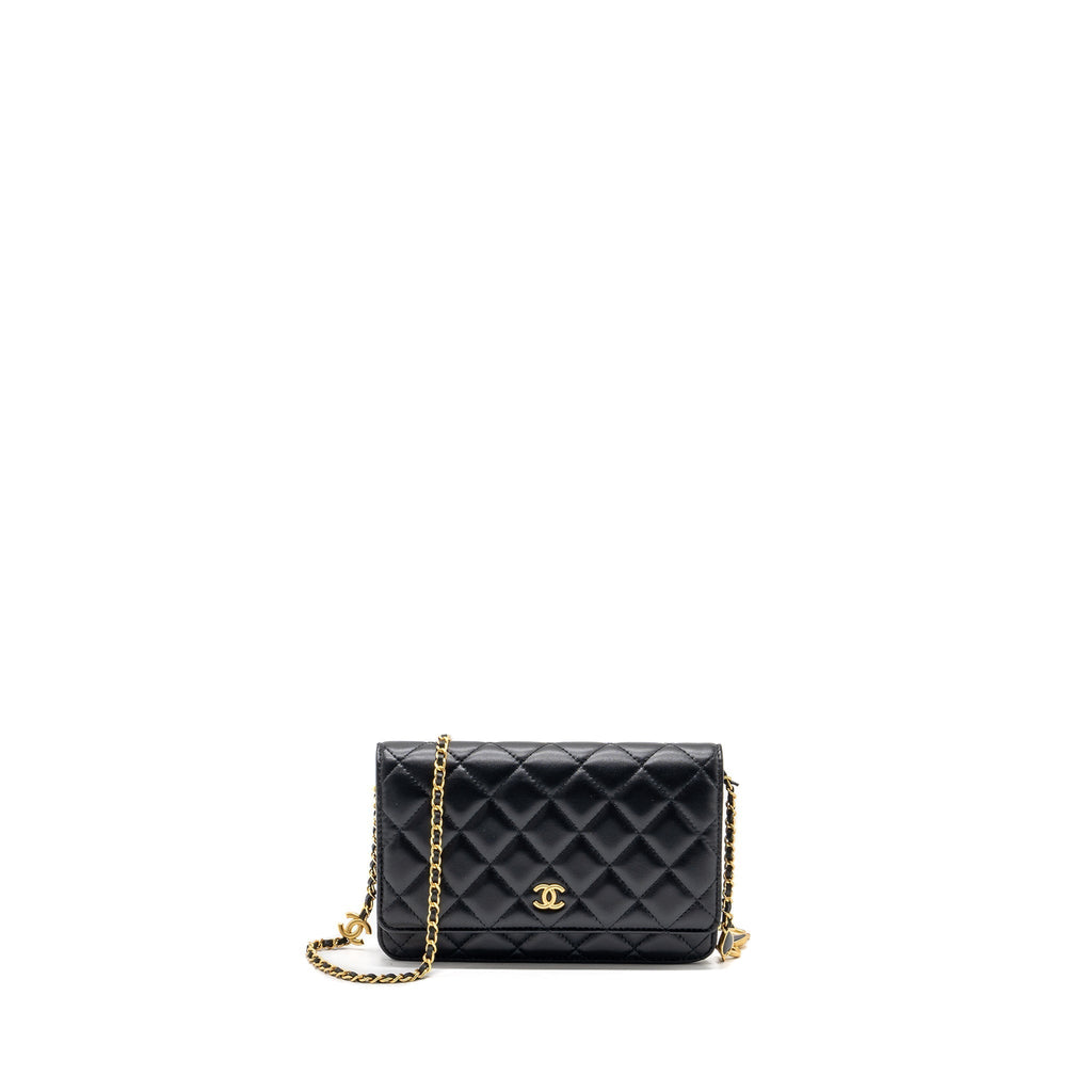 chanel-coco-heart-wallet-on-chain-lambskin-blackmicrochip