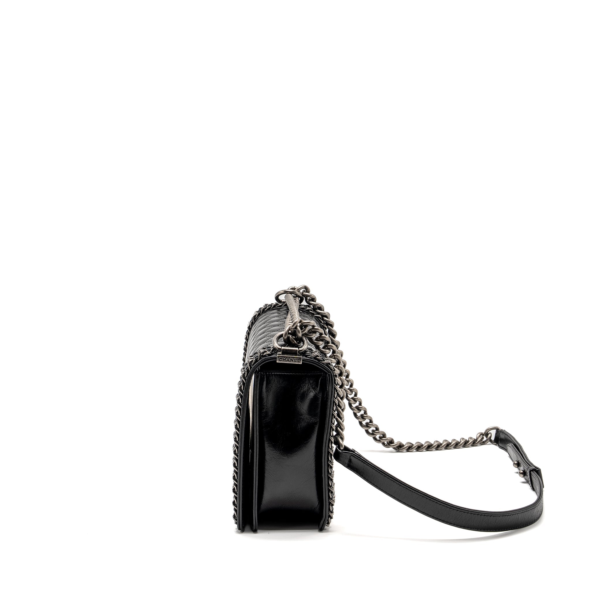 chanel-new-medium-chain-edge-boy-bag-calfskin-black-ruthenium-shw