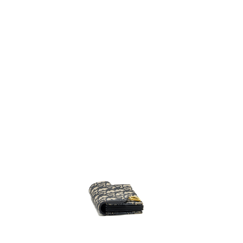 dior-saddle-lotus-wallet-blue-oblique-jacquard-ghw