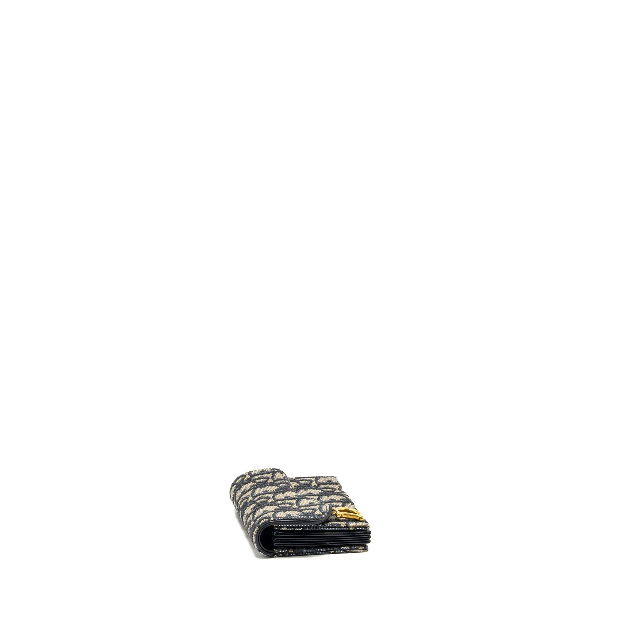 dior-saddle-lotus-wallet-blue-oblique-jacquard-ghw