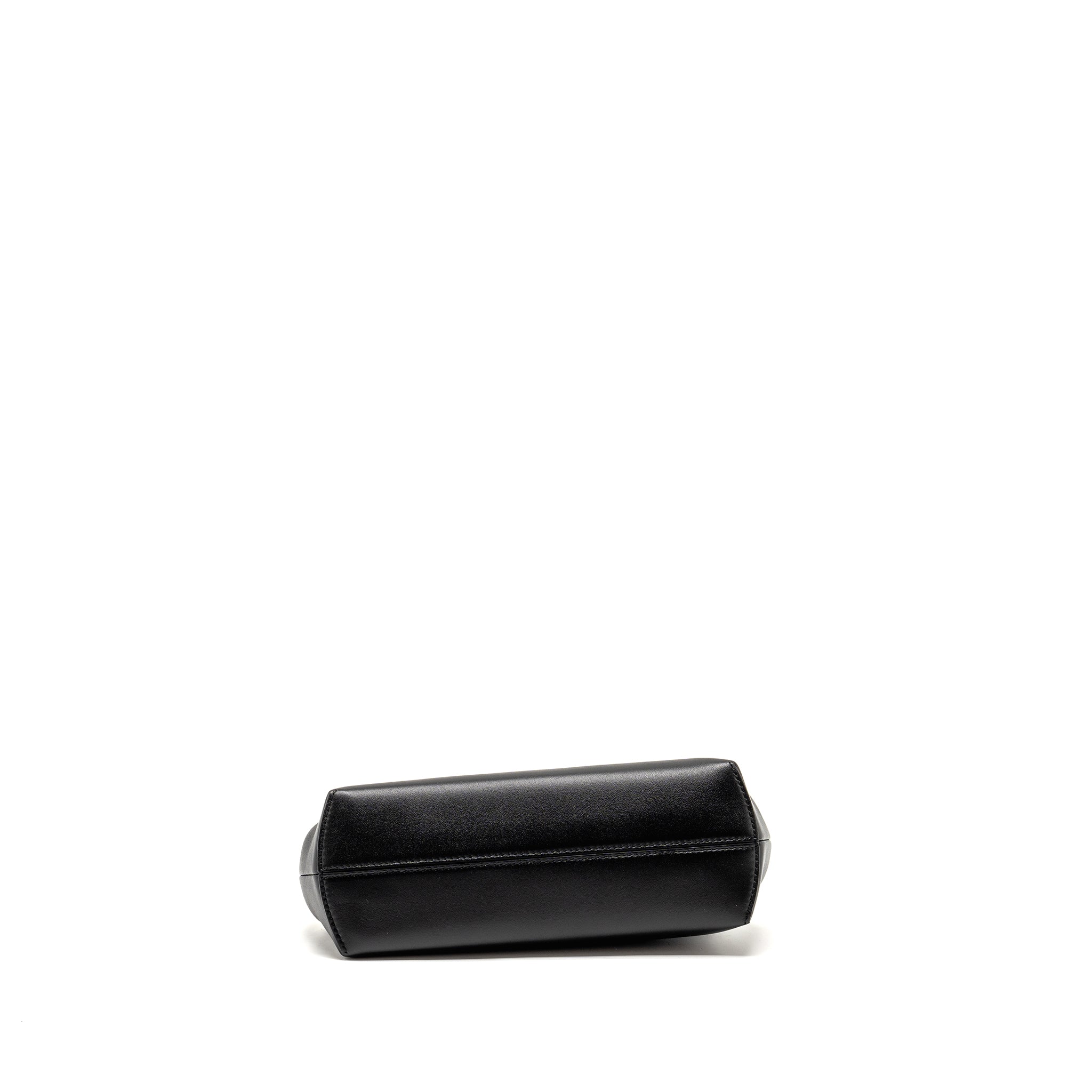 fendi-small-fendi-first-clutch-bag-nappa-black-ghw