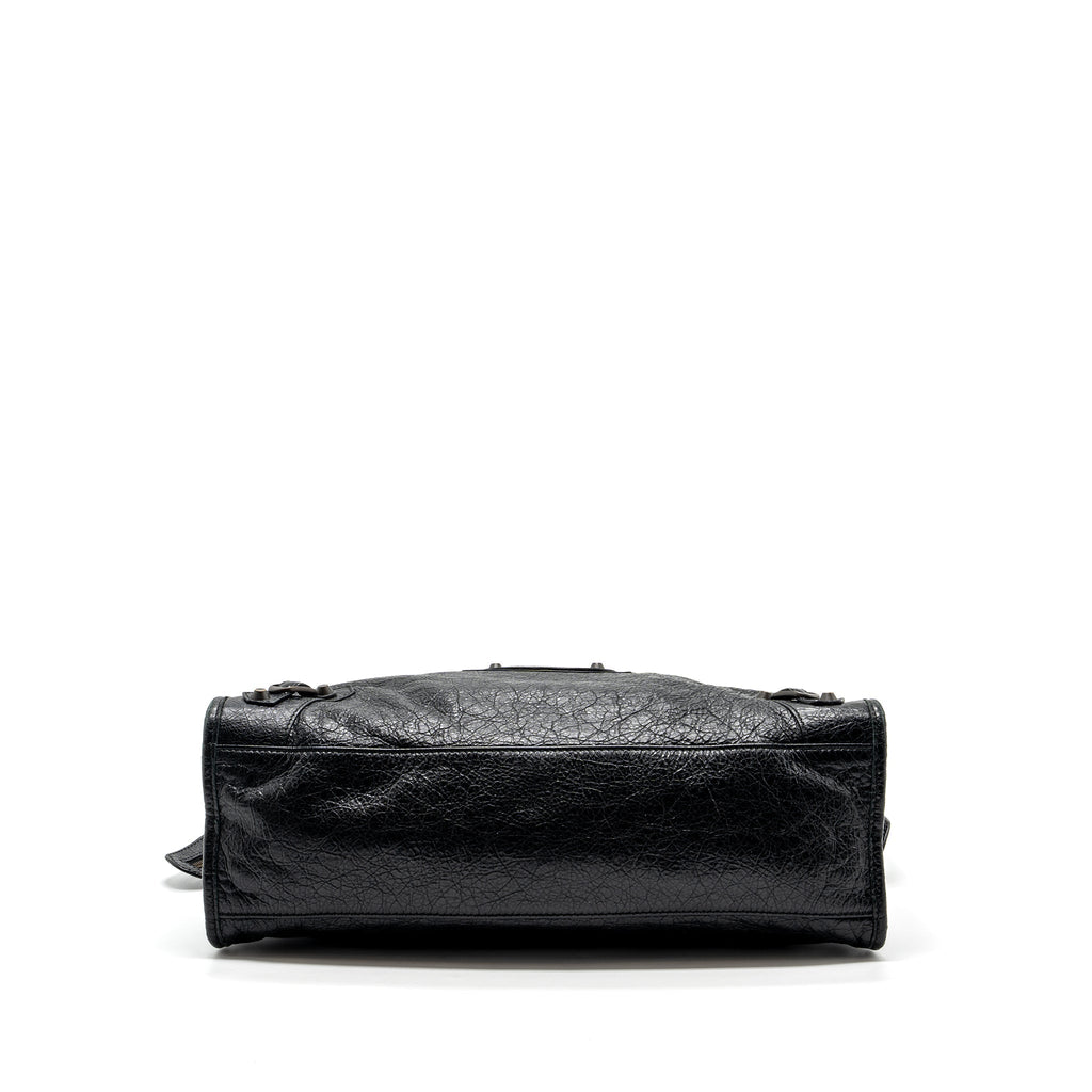balenciaga-city-bag-calfskin-black-ruthenium-hardware
