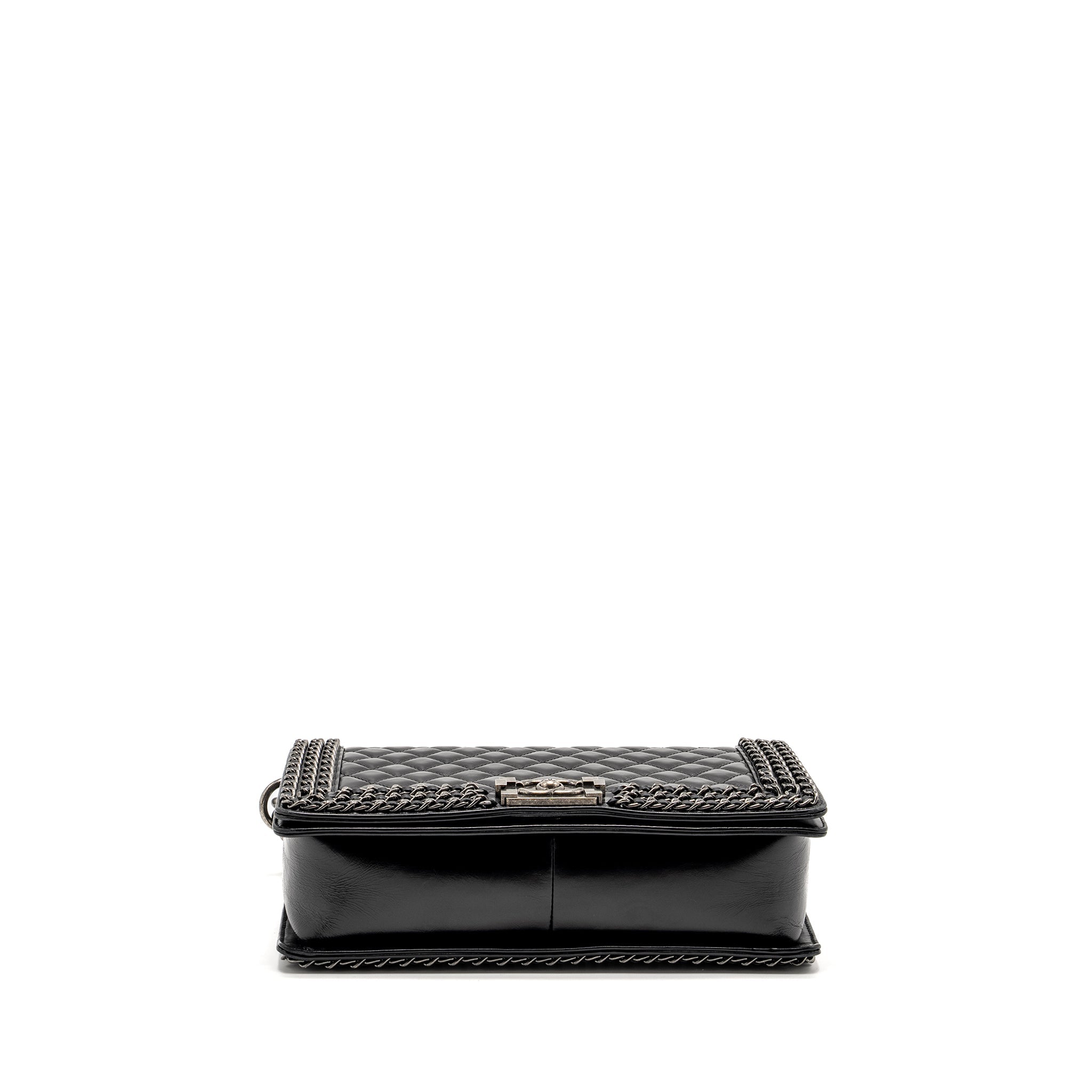 chanel-new-medium-chain-edge-boy-bag-calfskin-black-ruthenium-shw