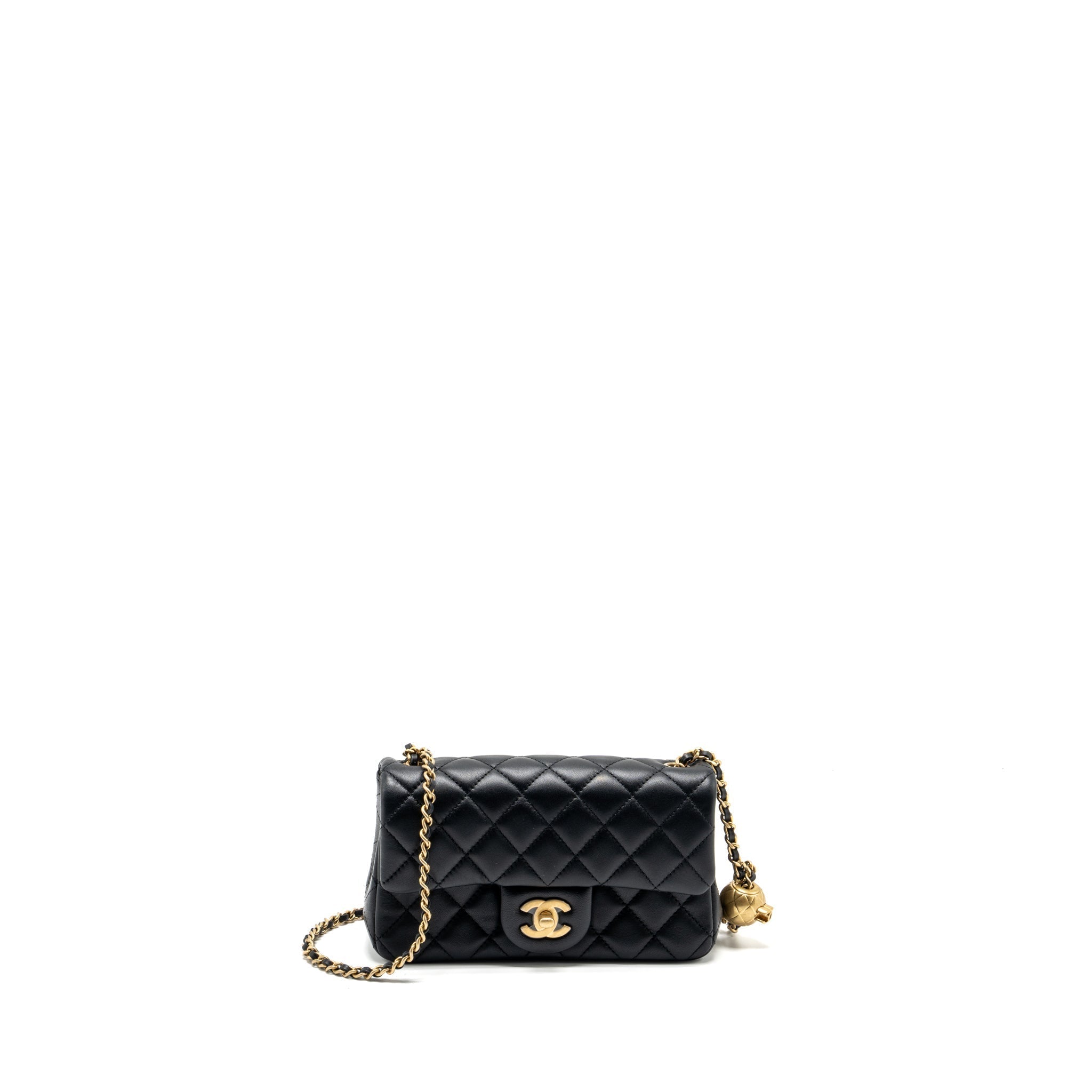 chanel-pearl-crush-mini-rectangular-flap-bag-lambskin-black-ghwmicrochip