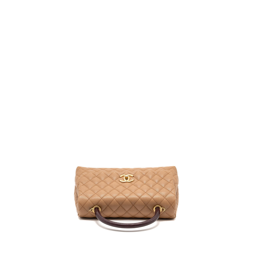 chanel-medium-coco-handle-with-lizard-handle-caviar-dark-beige-ghw