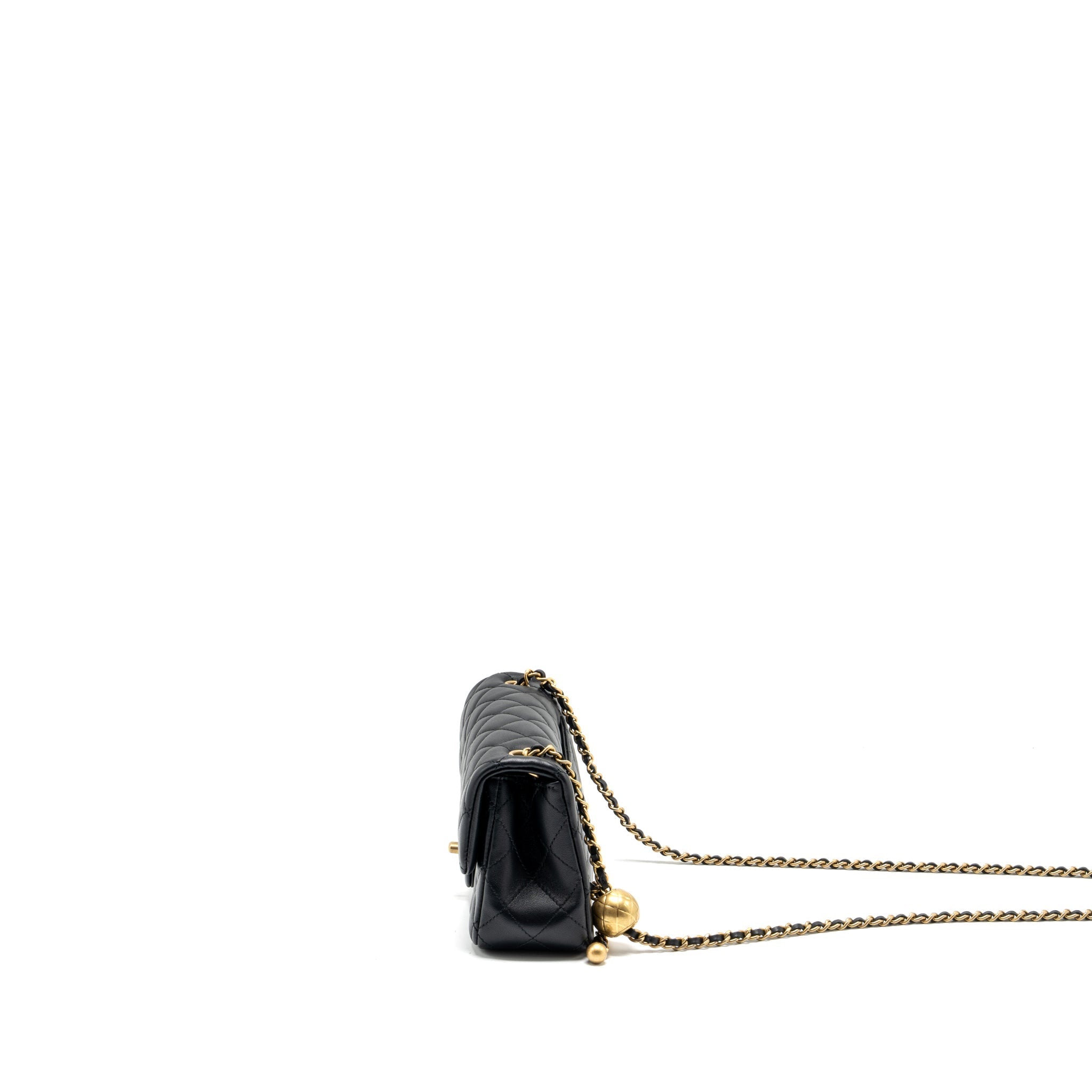 chanel-pearl-crush-mini-rectangular-flap-bag-lambskin-black-ghwmicrochip